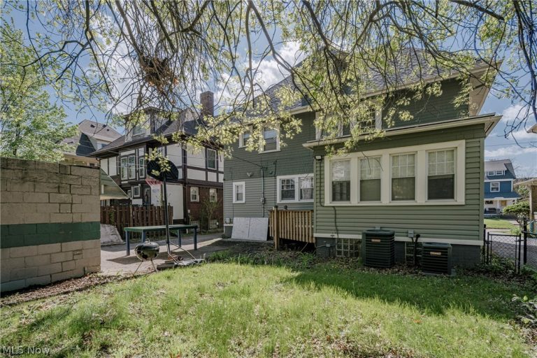 1515 107th Street, Cleveland, OH - Photo 7