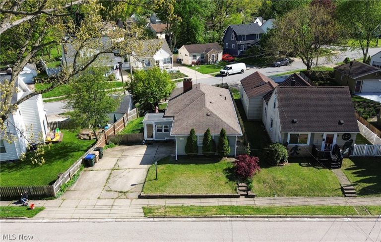 530 Keenan Avenue, Cuyahoga Falls, OH - Photo 6