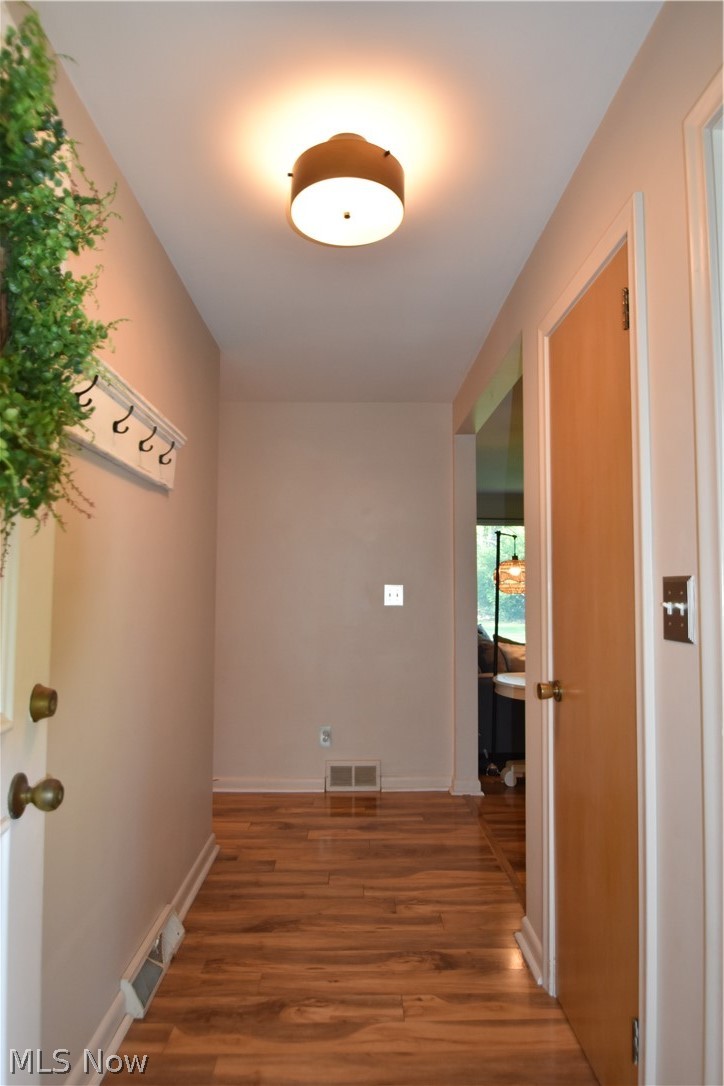 40 Gillian Lane, Boardman, OH - Photo 2
