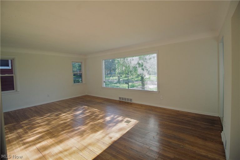 2529 Canterbury Road, Cleveland Heights, OH - Photo 6