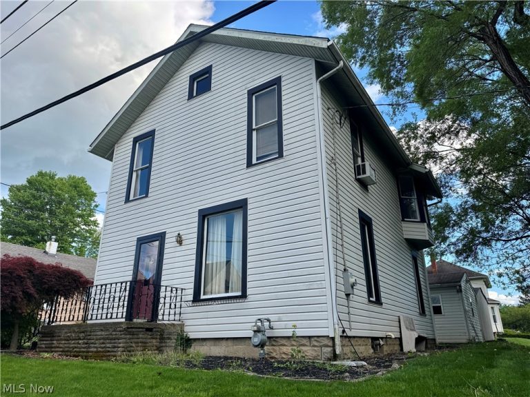 1409 Spring Street, Coshocton, OH - Photo 2