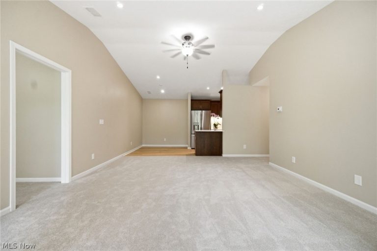 2708 Shakespeare Lane #2708, Avon, OH - Photo 8