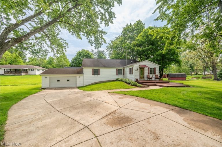 4631 March Avenue, Youngstown, OH - Photo 2