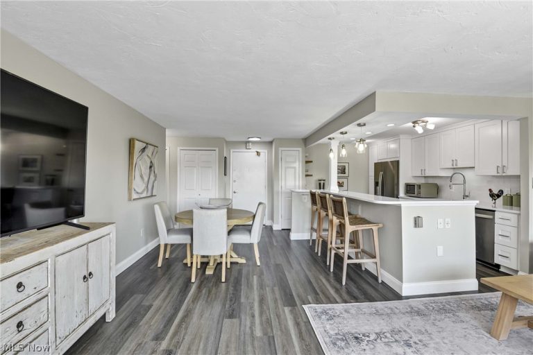 12900 Lake Avenue #615, Lakewood, OH - Photo 6