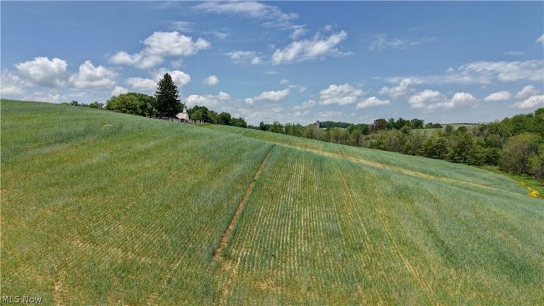 Renner Road, Fresno, OH, 43824