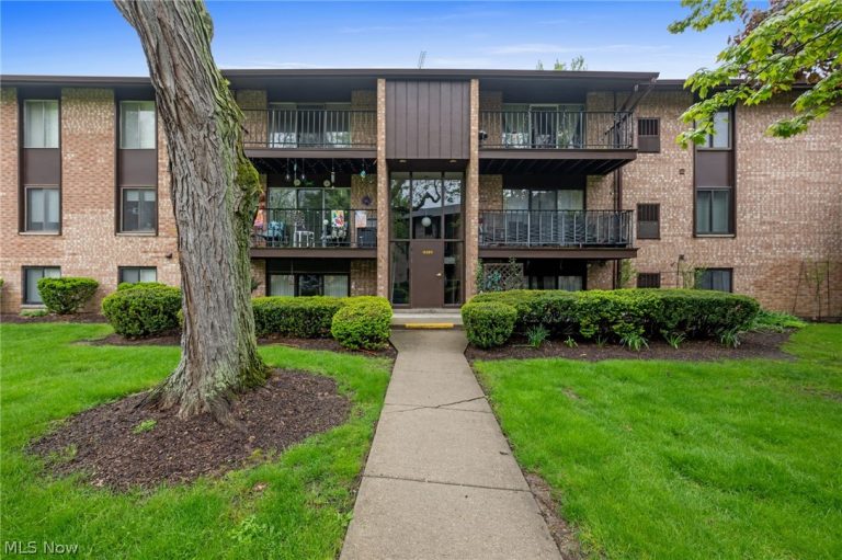 16395 Heather Lane, Middleburg Heights, OH, 44130