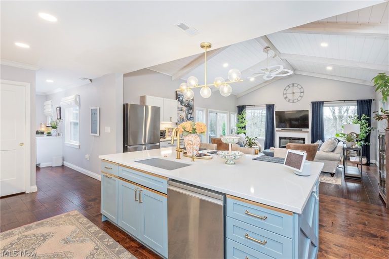20 Kenton Road, Chagrin Falls, OH - Photo 3