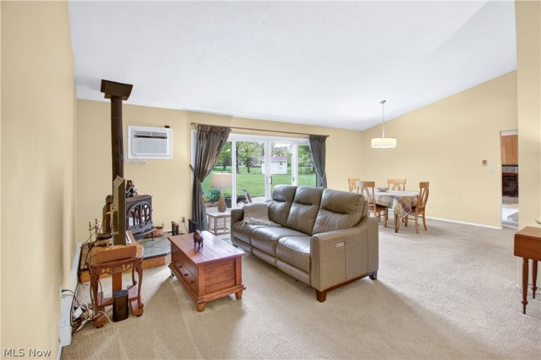 12808 Wellswood Trail, Chesterland, OH - Photo 6