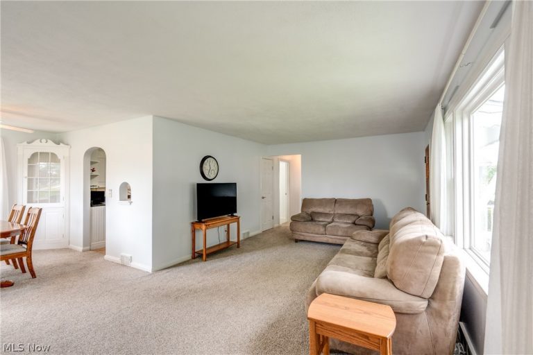1114 Lincoln Avenue, Cuyahoga Falls, OH - Photo 4