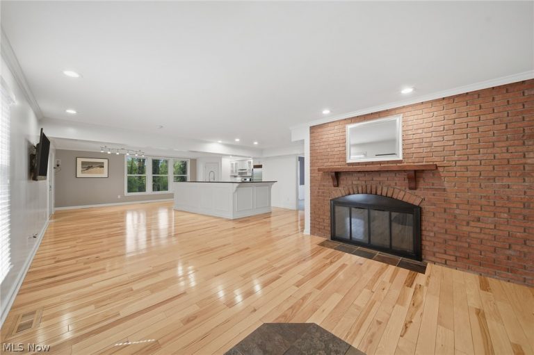 1776 Amarillo Street, North Canton, OH - Photo 8