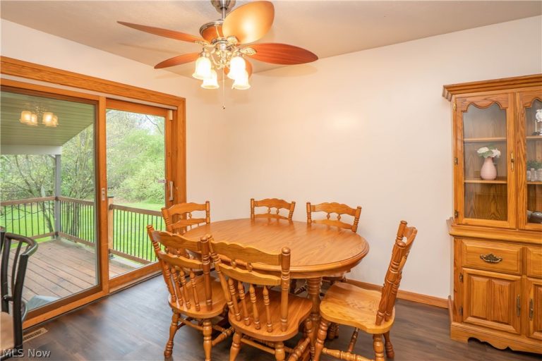 5782 Drenta Circle, Navarre, OH - Photo 8