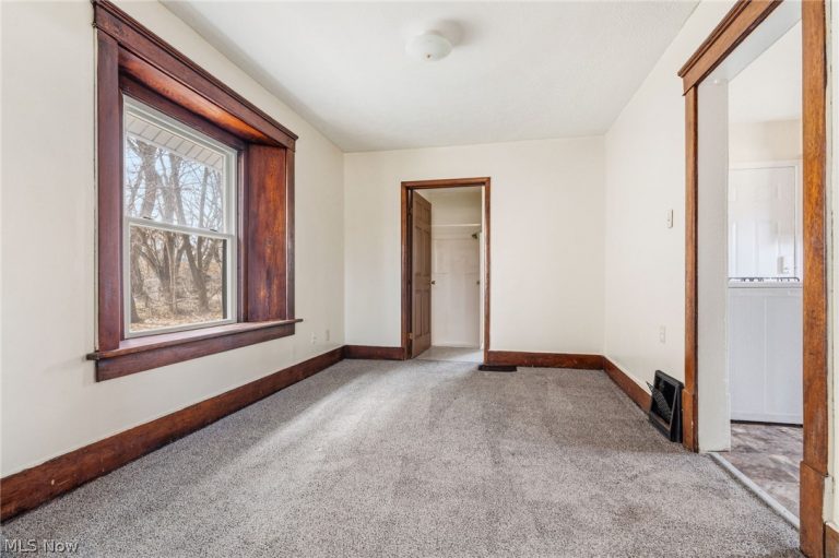 488 Alexander Street, Akron, OH - Photo 5