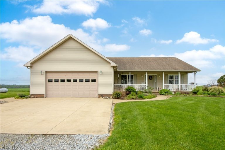 17361 Back Massillon Road, North Lawrence, OH - Photo 2