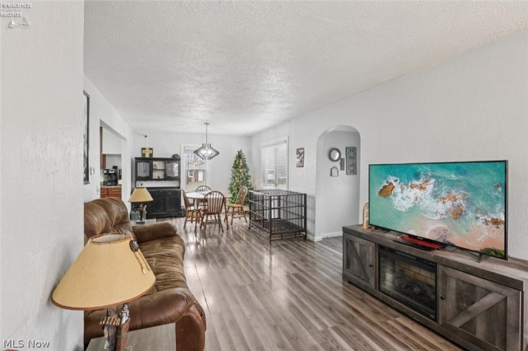 5706 Cleveland Road, Vermilion, OH - Photo 4