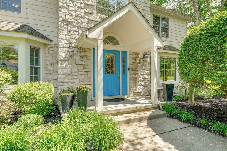 5157 Crofton Avenue, Solon, OH - Photo 4