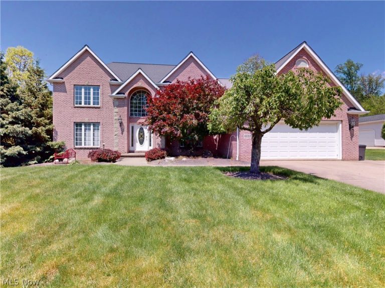 8166 Washington Avenue, North Royalton, OH, 44133