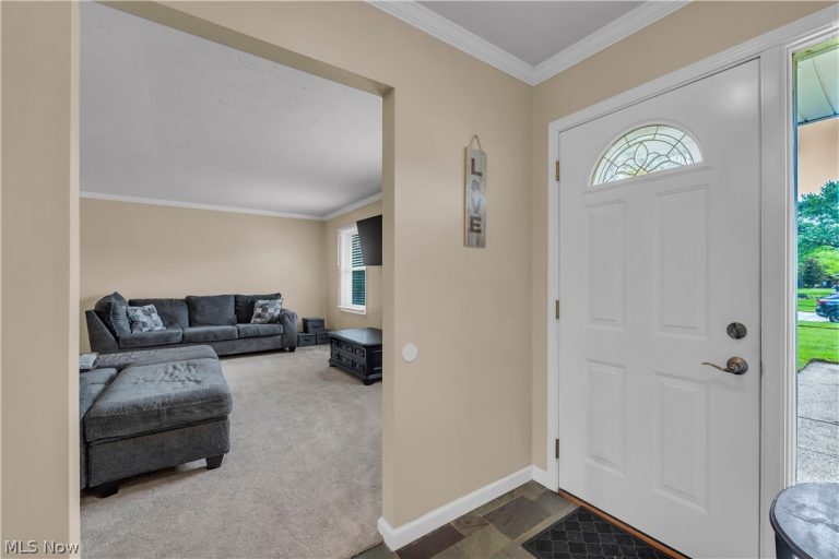 6151 Hickory Trail, North Ridgeville, OH - Photo 4