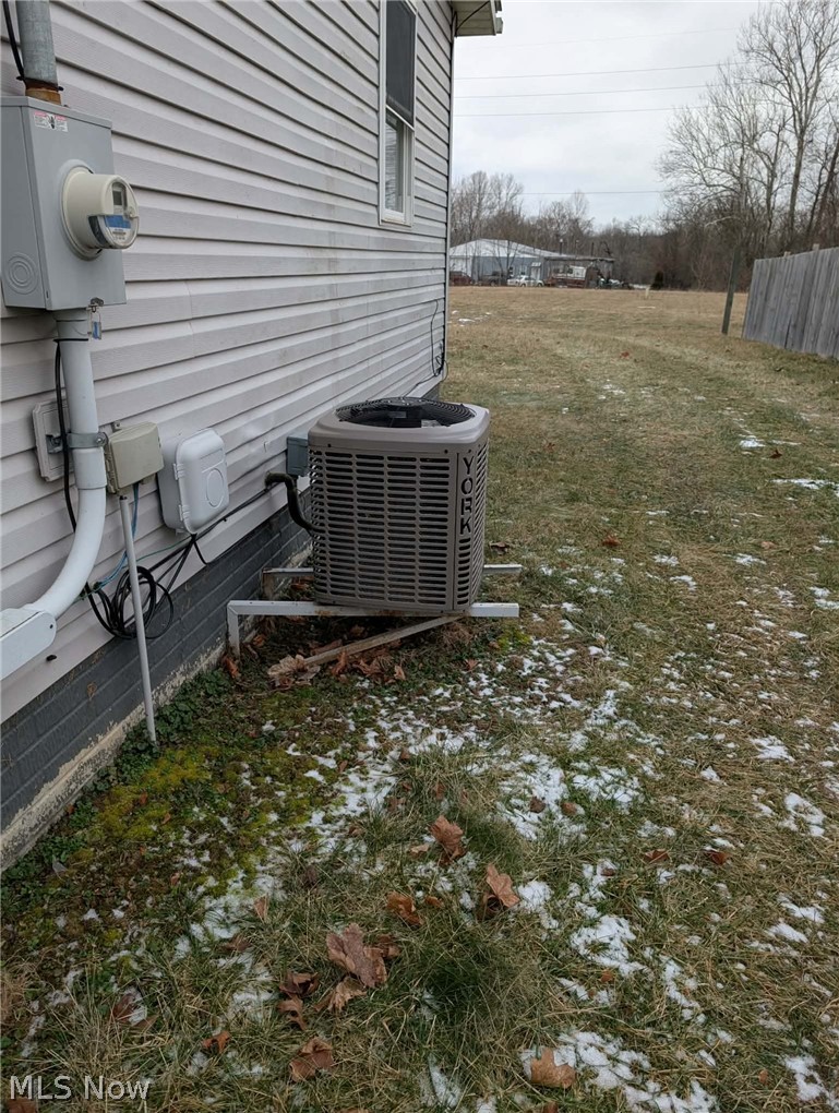 303 15th Street, Coshocton, OH - Photo 2