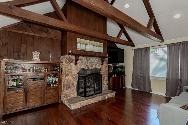 9041 Maiden Lane, Mentor, OH - Photo 3