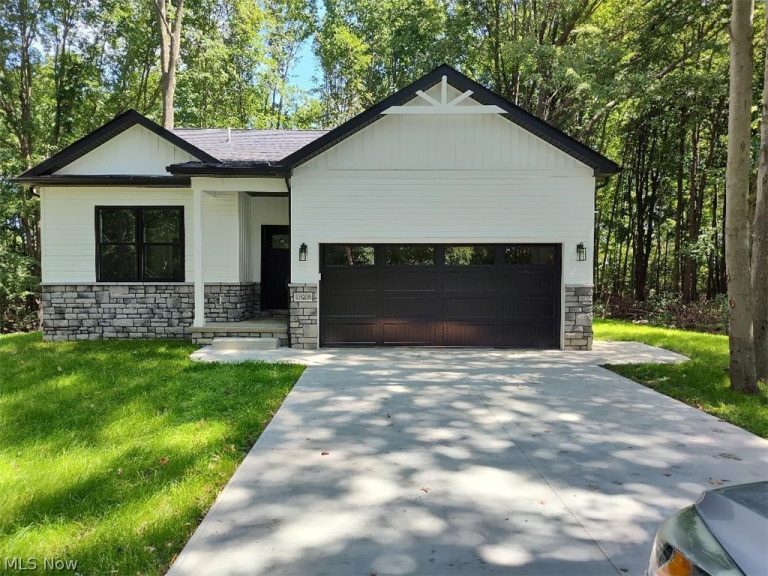 1787 Morning Star Drive, Roaming Shores, OH - Photo 2