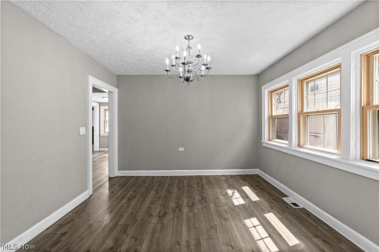 1335 West Boulevard, Cleveland, OH - Photo 6