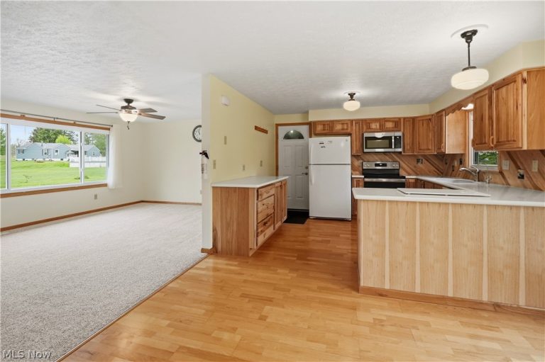 203 Timmerman Road, Mansfield, OH - Photo 8