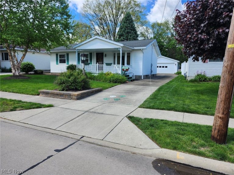 3669 Prospect Street, Mogadore, OH - Photo 2