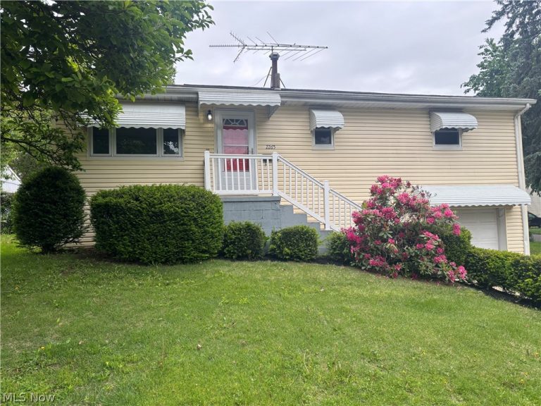 2265 Hawkins Avenue, Akron, OH, 44314