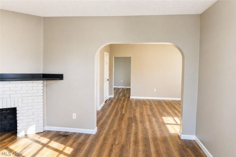 9705 Macon Avenue, Cleveland, OH - Photo 4