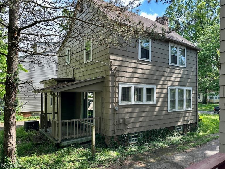 1171 Erieview Road, Cleveland Heights, OH - Photo 5