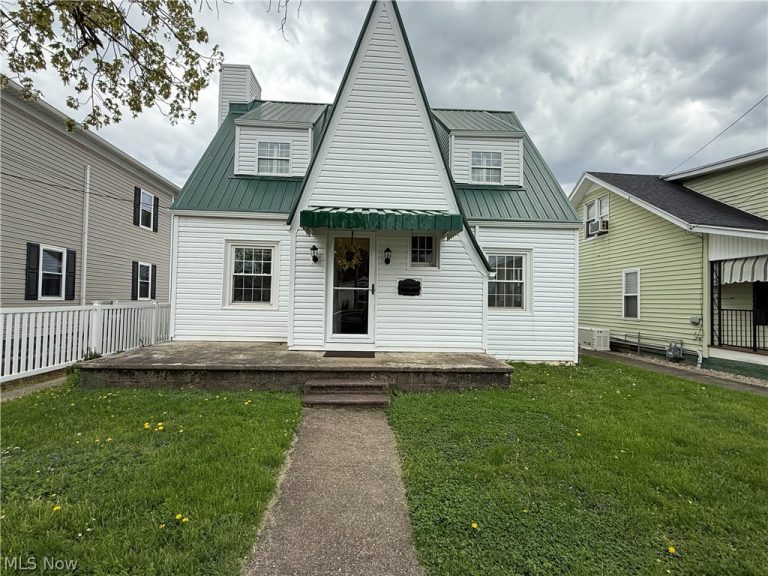 310 Barkwill Street, St Marys, WV, 26170