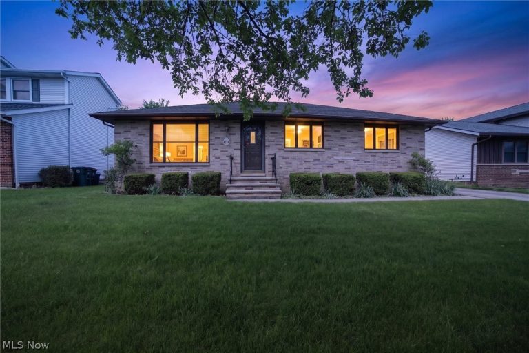 4746 Elizabeth Lane, Brooklyn, OH - Photo 4