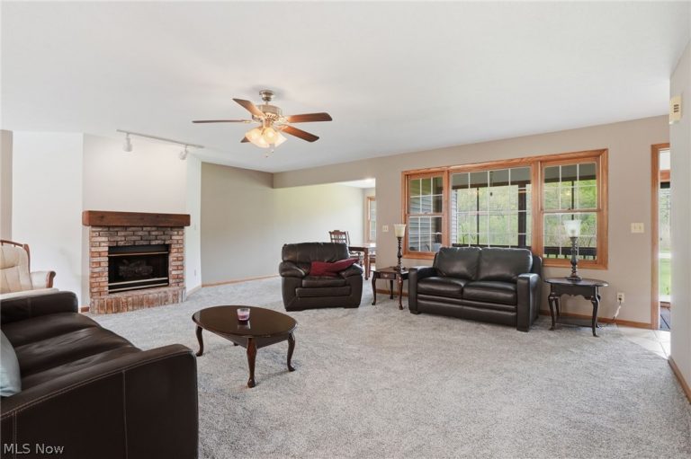 5246 Gore Road, Ashtabula, OH - Photo 4