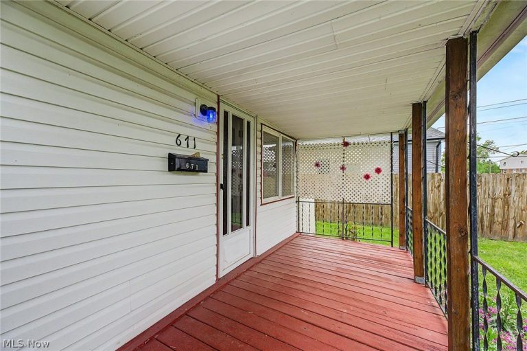 671 Stevenson Avenue, Akron, OH - Photo 4