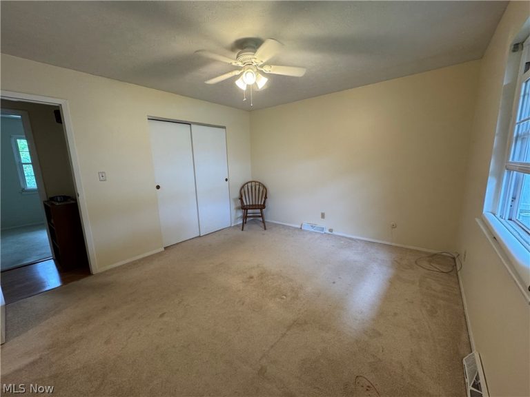 106 Oakview Drive, Marietta, OH - Photo 8