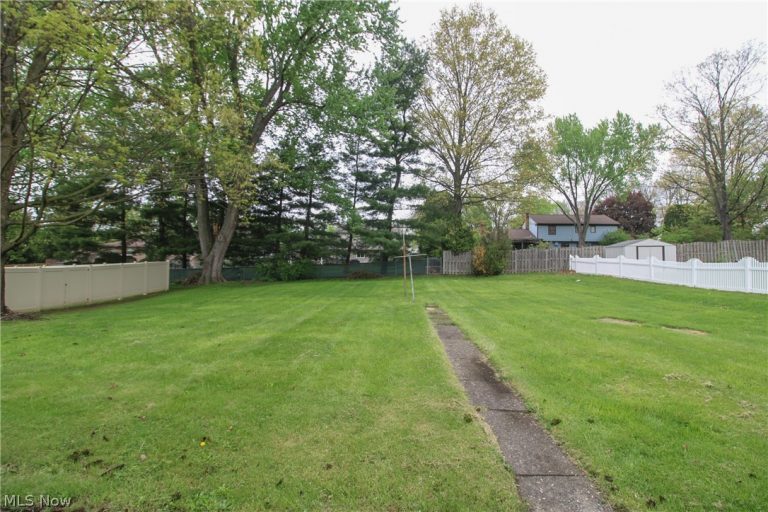 7854 Lee Run Road, Poland, OH - Photo 4