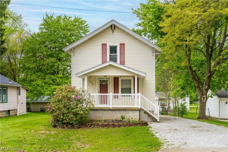 198 Stratford Avenue, Wadsworth, OH - Photo 2