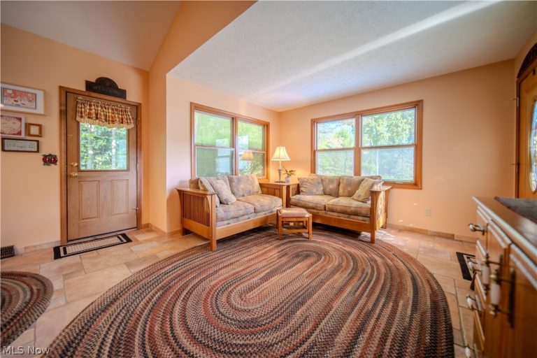 4502 Glen Eagle Drive, Brecksville, OH - Photo 4