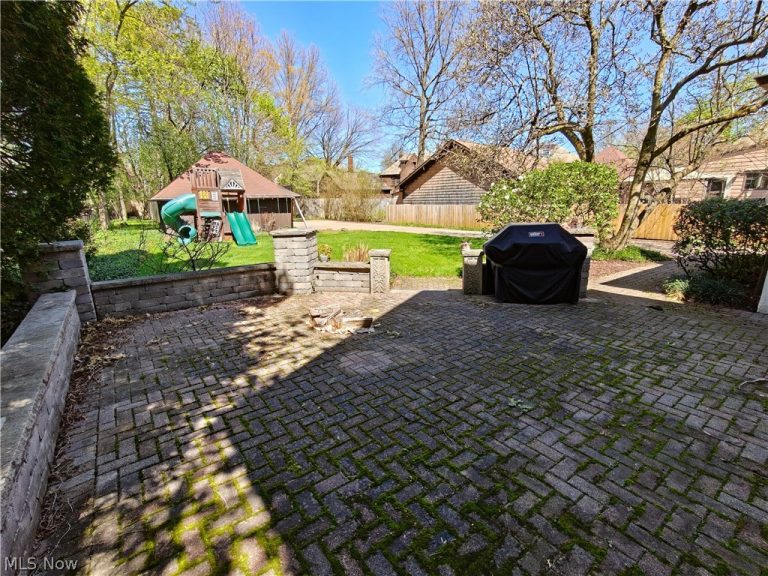 18421 Lynton Road, Shaker Heights, OH - Photo 6