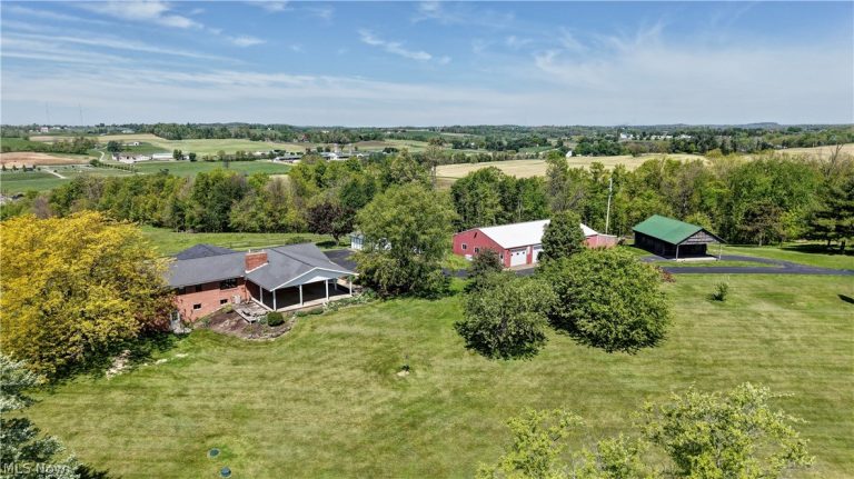 5065 Township Road 356, Millersburg, OH, 44654