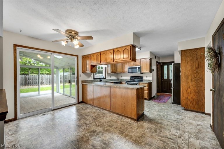 5068 Bright Baldwin Road, Newton Falls, OH - Photo 3