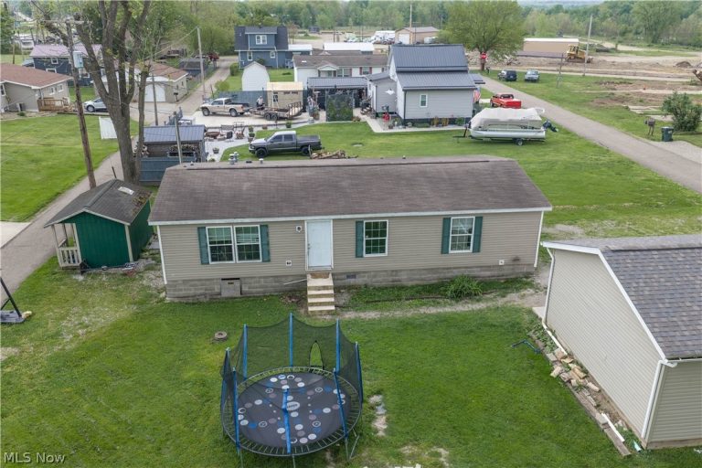 2195 James Street, New Philadelphia, OH - Photo 2