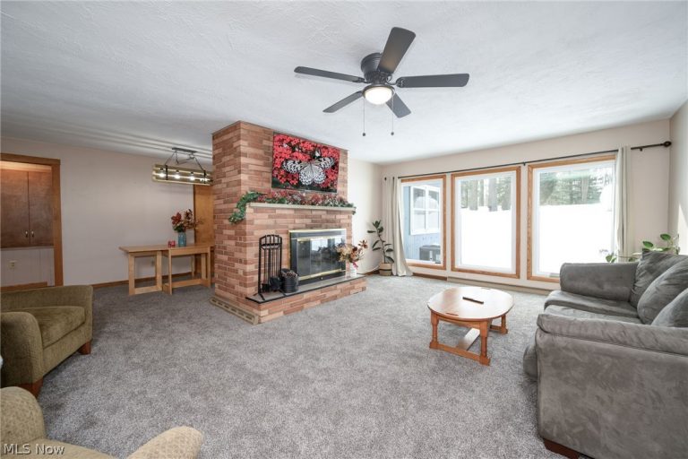 3366 Hommon Road, Ravenna, OH - Photo 6