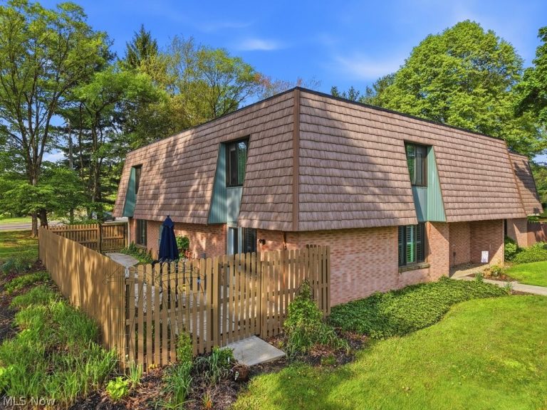 489 Streetsboro Street #A, Hudson, OH, 44236