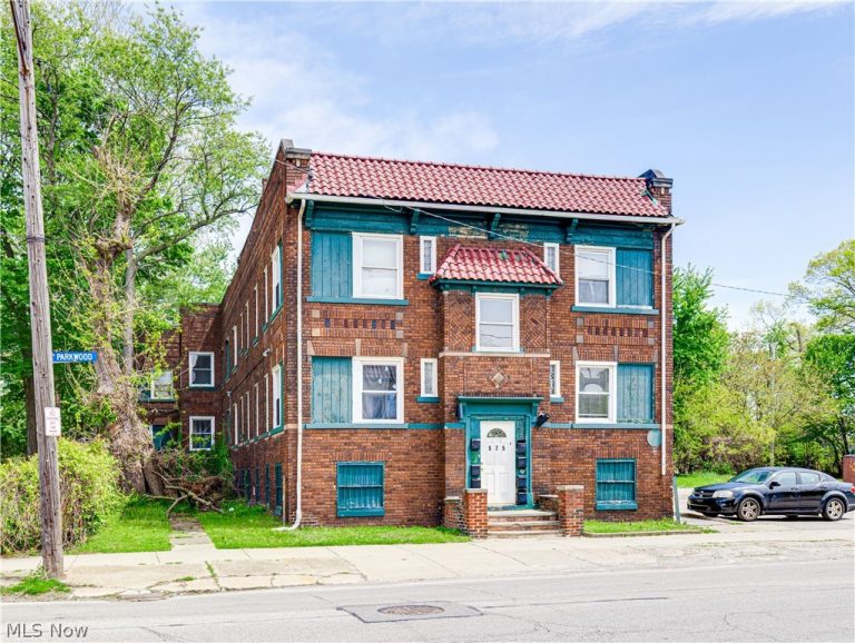 975 Parkwood Drive, Cleveland, OH, 44108