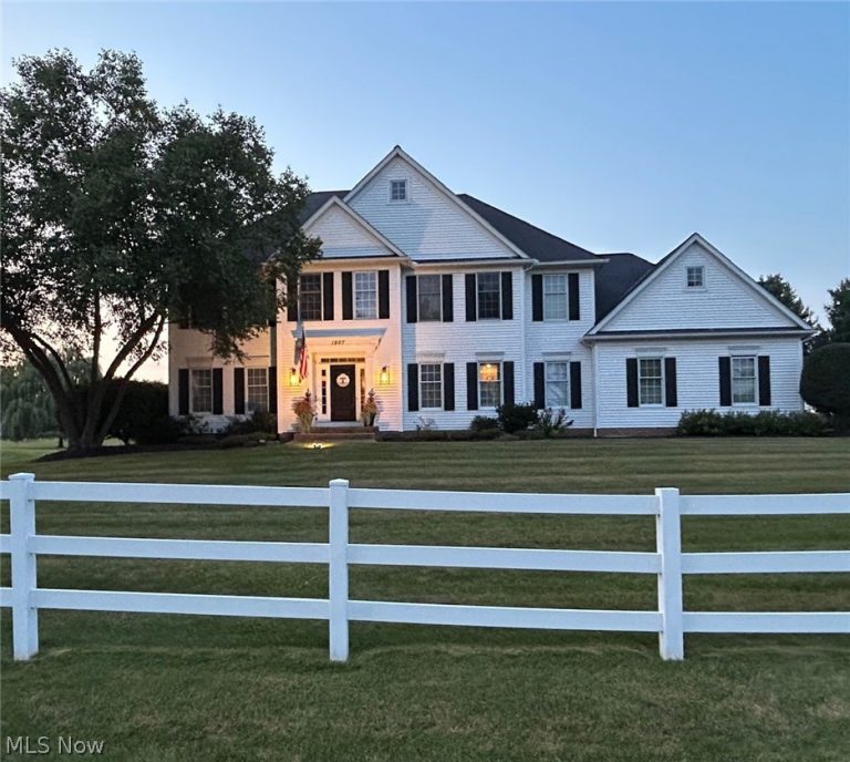 1907 Middleton Road, Hudson, OH - Photo 2