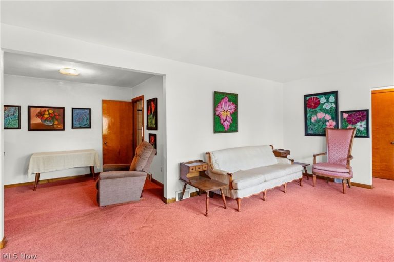 3130 Halsey Drive, Warren, OH - Photo 6