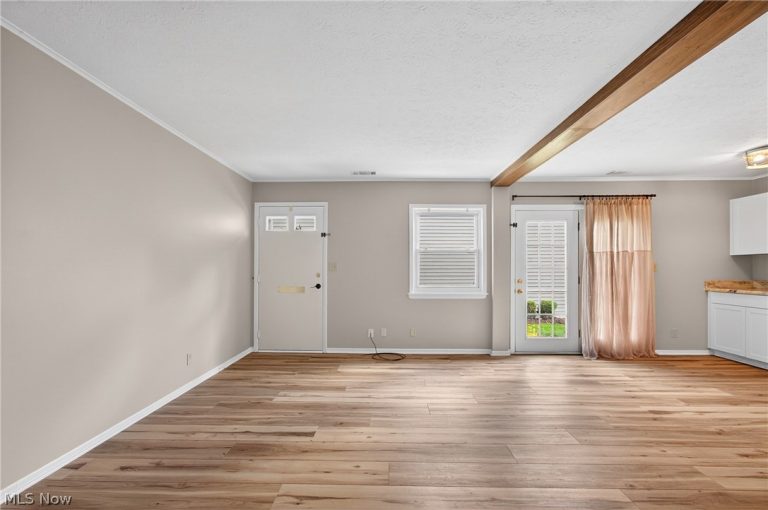 2549 Royal County Down Drive #15B, Uniontown, OH - Photo 6