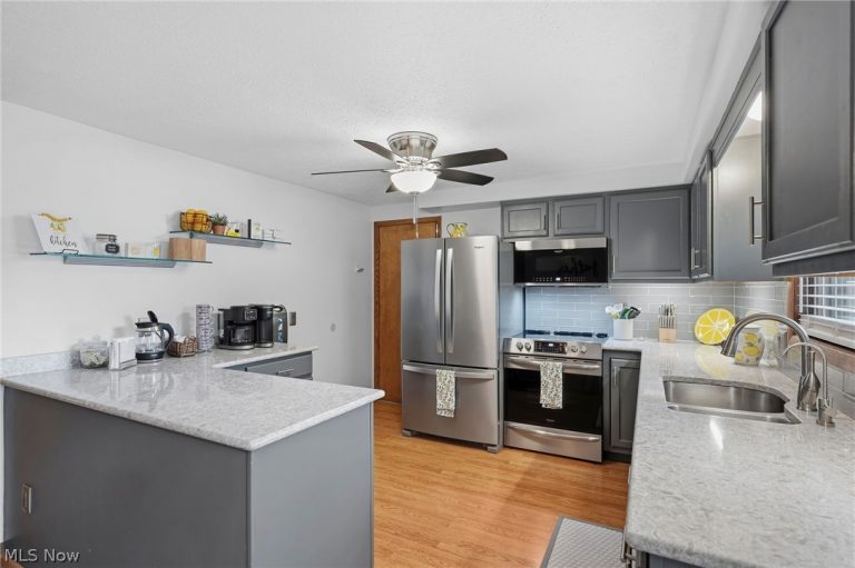 710 Tell Drive, Canal Fulton, OH - Photo 8