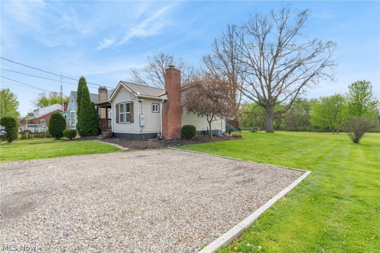 4025 Paumier Avenue, Louisville, OH - Photo 3